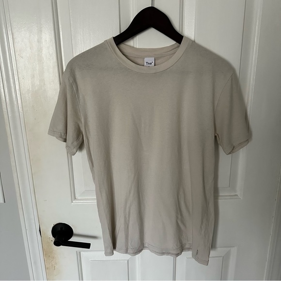 Tour T - Picture 1 of 2